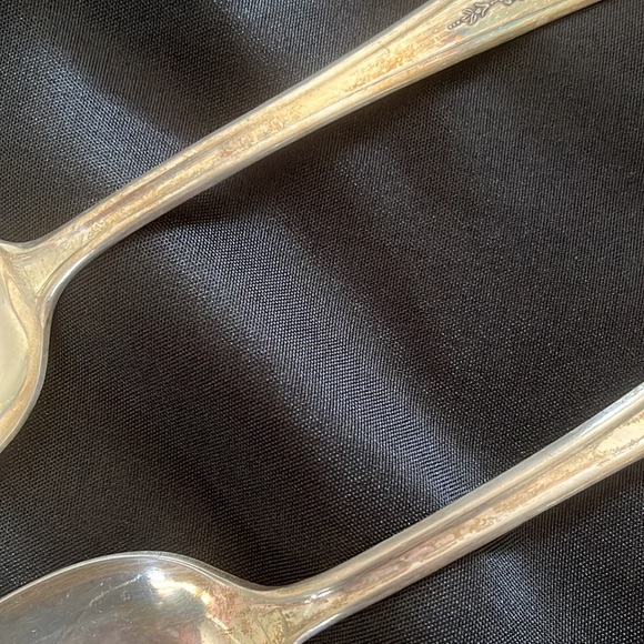 Vintage ‘BRIDE SILVERPLATE’ Serving Spoons~Set of 2 - Picture 4 of 8